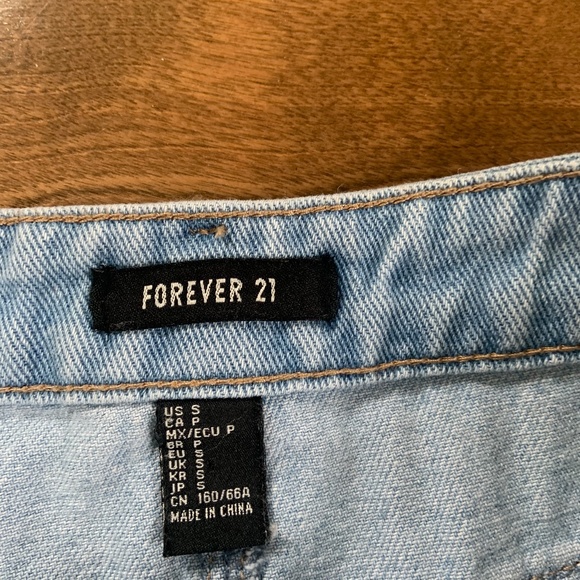 Forever 21 Jean Skirt Size Small - Picture 2 of 3
